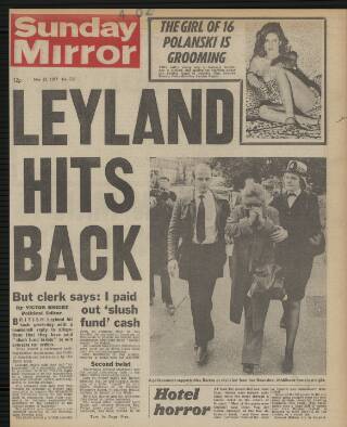 cover page of Sunday Mirror published on May 22, 1977